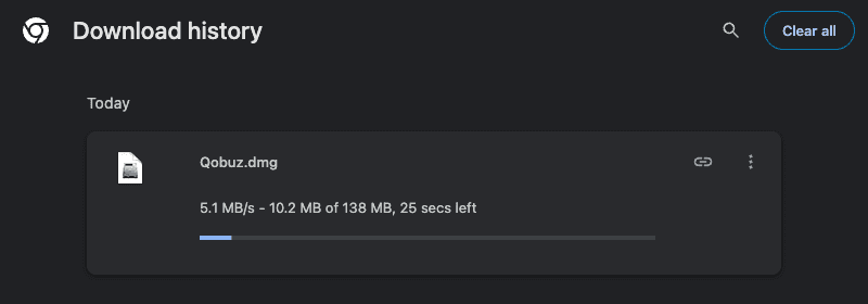 Chrome downloads page showing the official Qobuz.dmg download